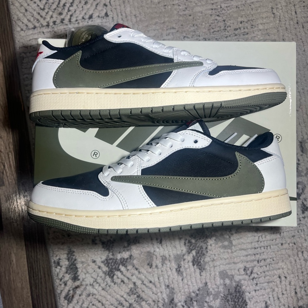 jordan 1 low travis scott olive size 8